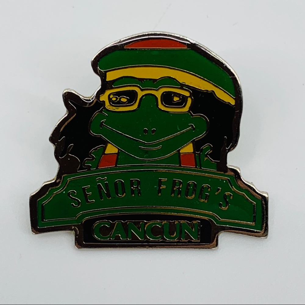 Vintage Senor Frogs Cancun Mexico Collectible Pin